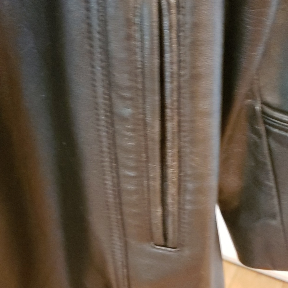 Leather Jacket - Picture 4 of 6